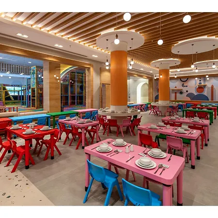 Hotel Swandor & -